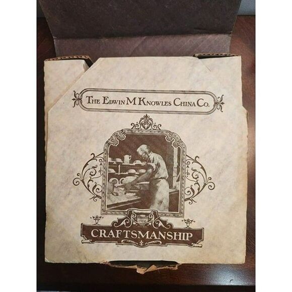 Annie and Sandy 1983 Collectors Plate - Picture 9 of 11